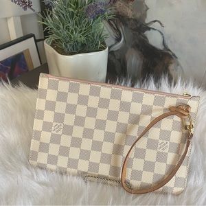 Louis Vuitton Cream and Tan Checkered Wristlet